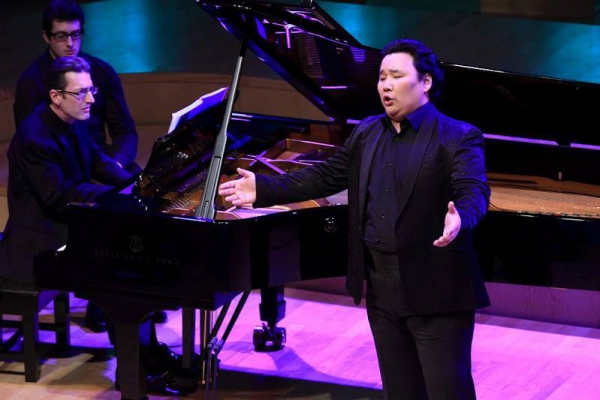 Монгол дуучин олон улсын тэмцээнд шилдэг тавд шалгарлаа